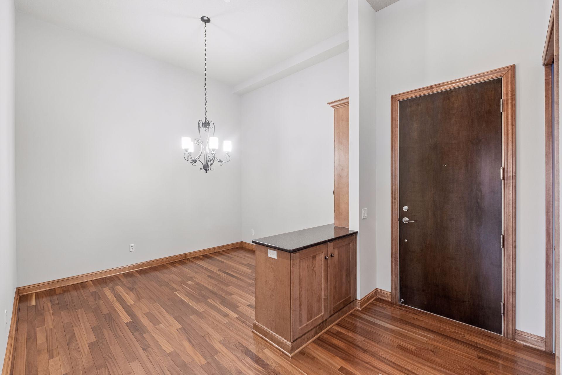 555 Oak Ridge Place, Unit 360 Hopkins, MN 55305 - Photo 7 of 46