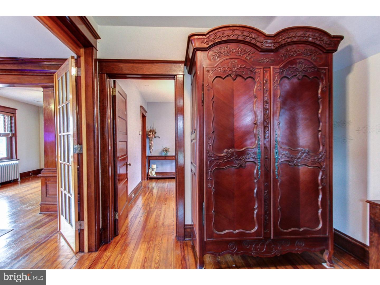 197 West Reliance Road Telford, PA 18969 - Photo 4 of 25 Foyer