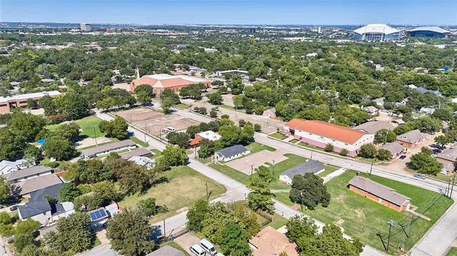 $220,000 | 508 Indiana Street, Arlington, TX 76011