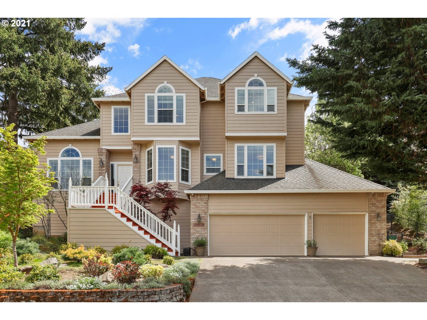 19536 Southwest Ruth Court Beaverton, OR 97007 - Photo 1 of 32 Gallery Image 1