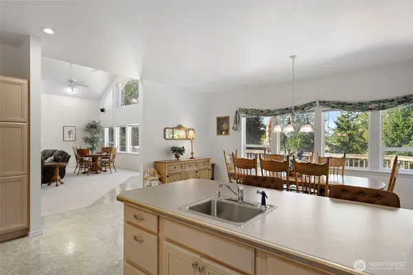 $999,950 | 16705 92nd Street Northwest, Lakebay, WA 98349