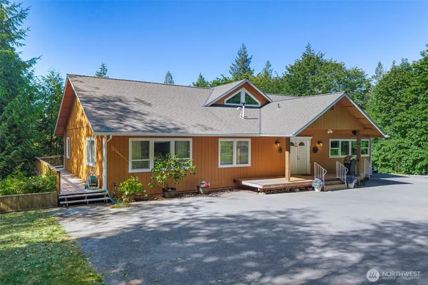$999,950 | 16705 92nd Street Northwest, Lakebay, WA 98349