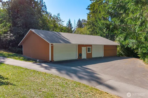 $999,950 | 16705 92nd Street Northwest, Lakebay, WA 98349