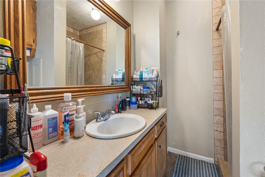 3239 Red Robin Loop Bryan, TX 77802 - Photo 13 of 20