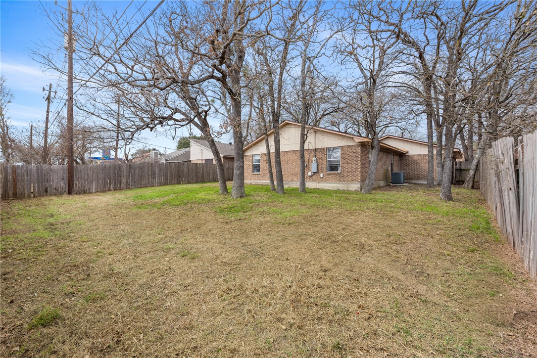 3239 Red Robin Loop Bryan, TX 77802 - Photo 18 of 20