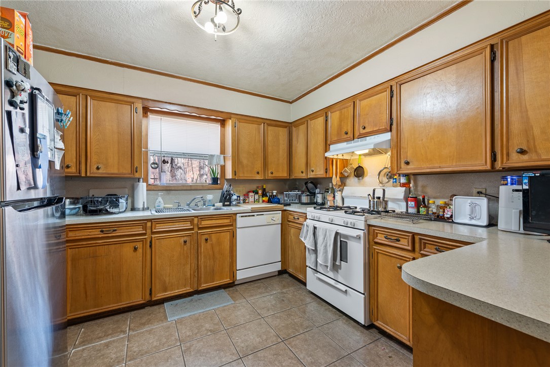 3239 Red Robin Loop Bryan, TX 77802 - Photo 8 of 20