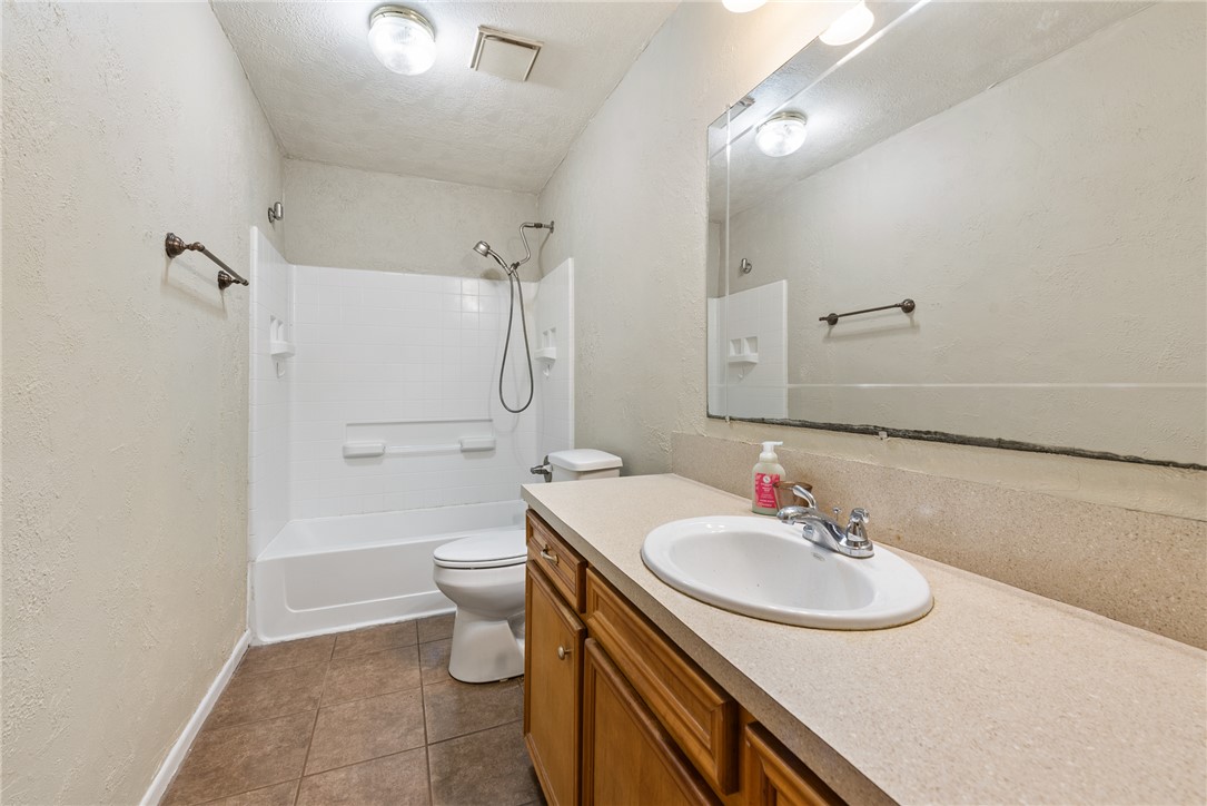 3239 Red Robin Loop Bryan, TX 77802 - Photo 10 of 20