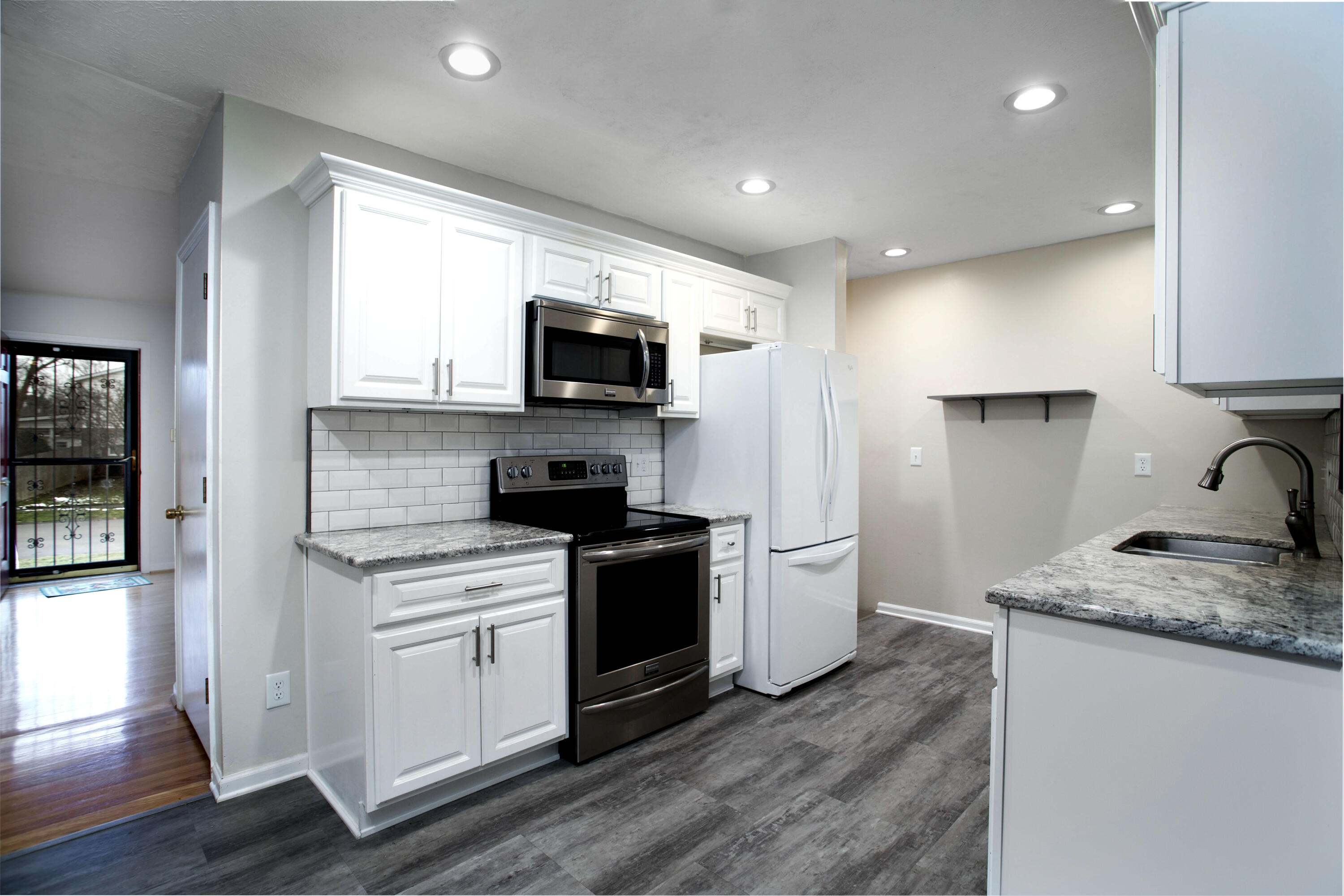 643 Worcester Road Lexington, KY 40503 - Photo 12 of 20 643 Worchester M