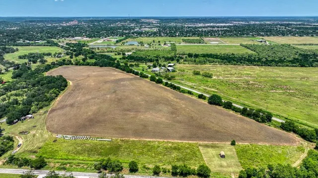 a view of a garden with an outdoor space