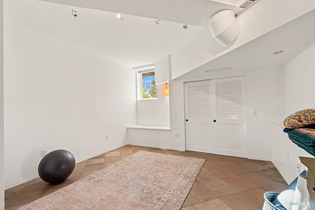 23121 Vineyard Road Geyserville, CA 95441 - Photo 37 of 58