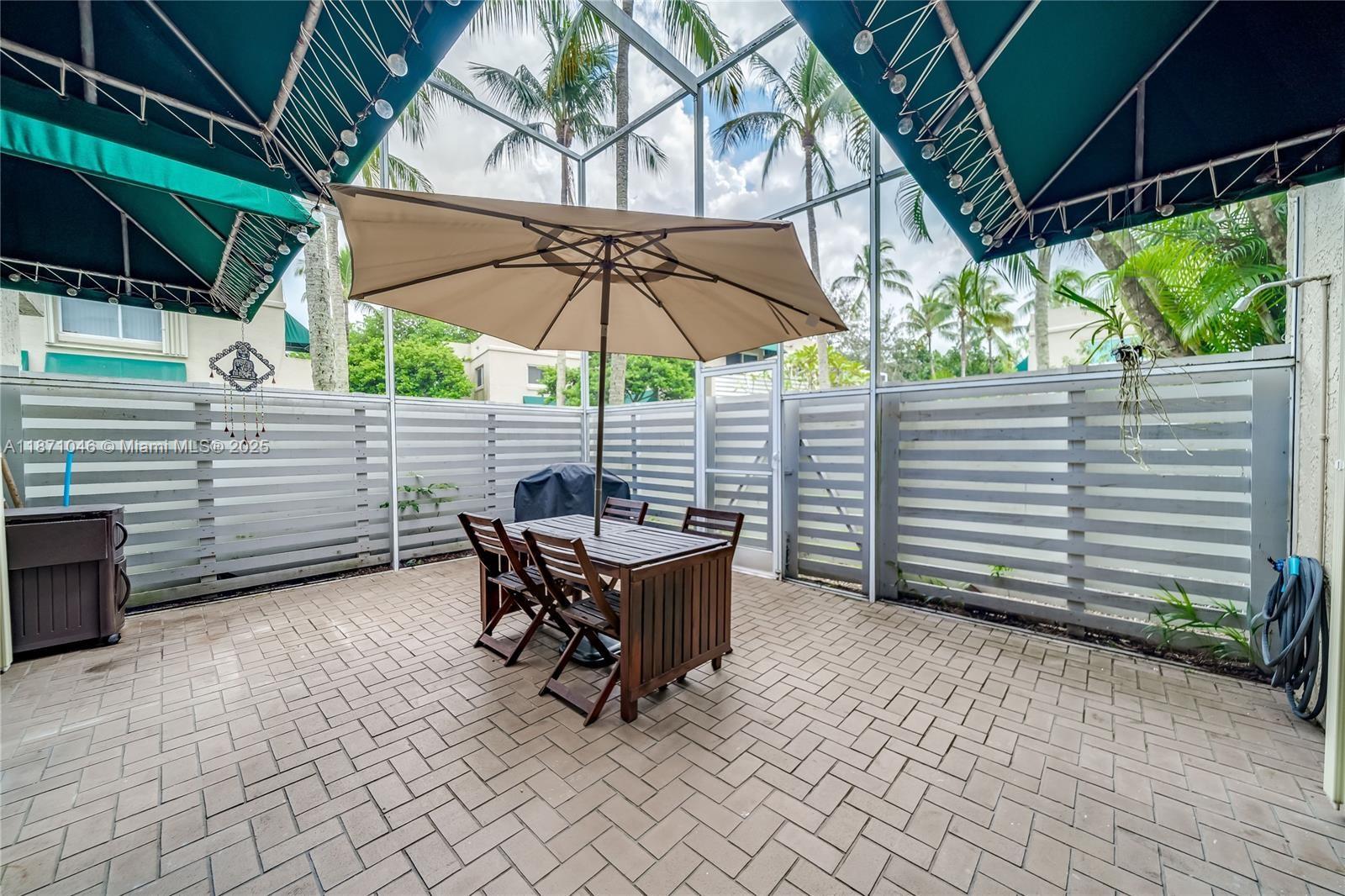 552 Northwest 98th Avenue Plantation, FL 33324 - Photo 8 of 11