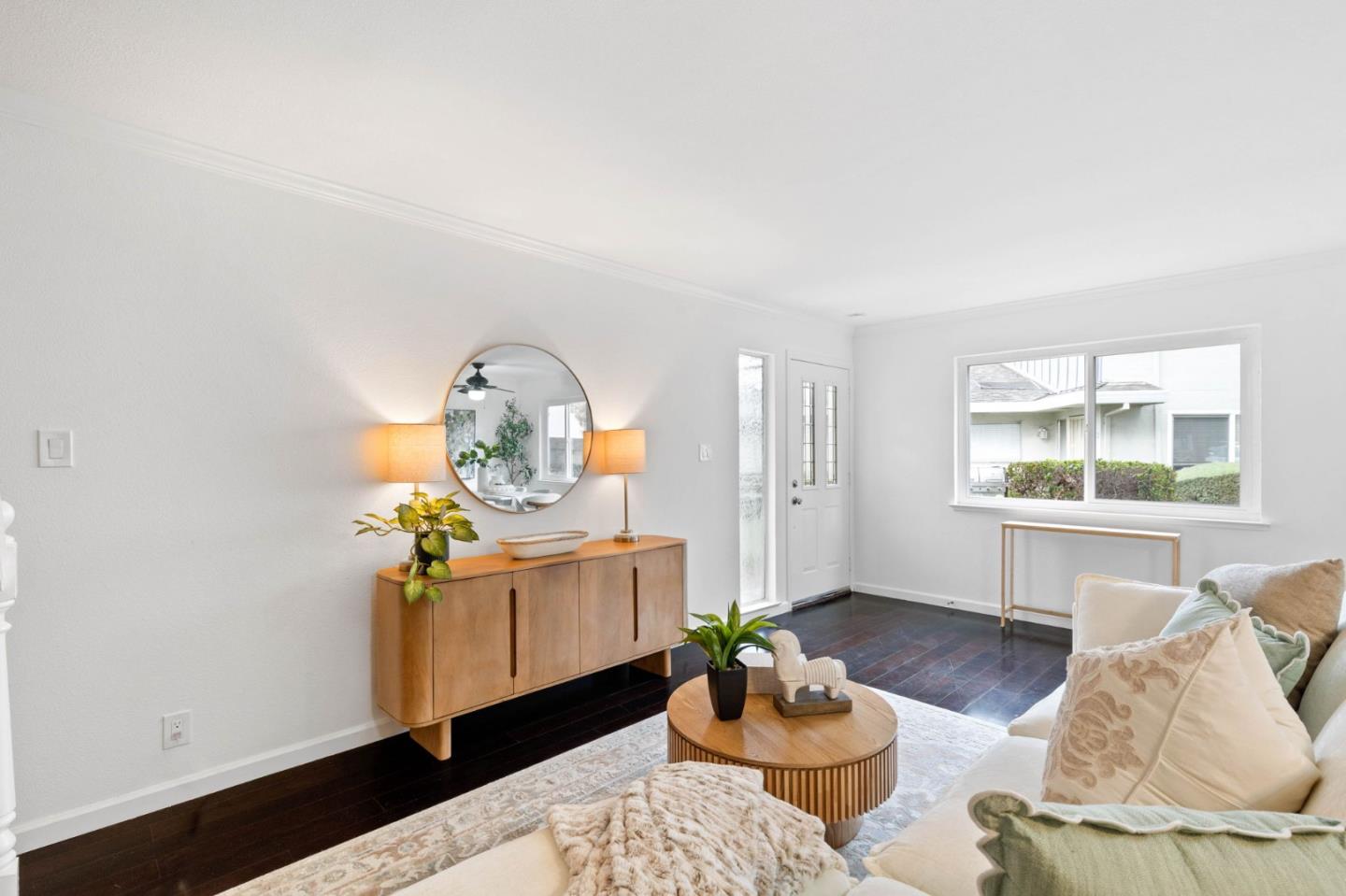 5536 Spinnaker Drive, Unit 3 San Jose, CA 95123 - Photo 10 of 30 a living room with furniture and window