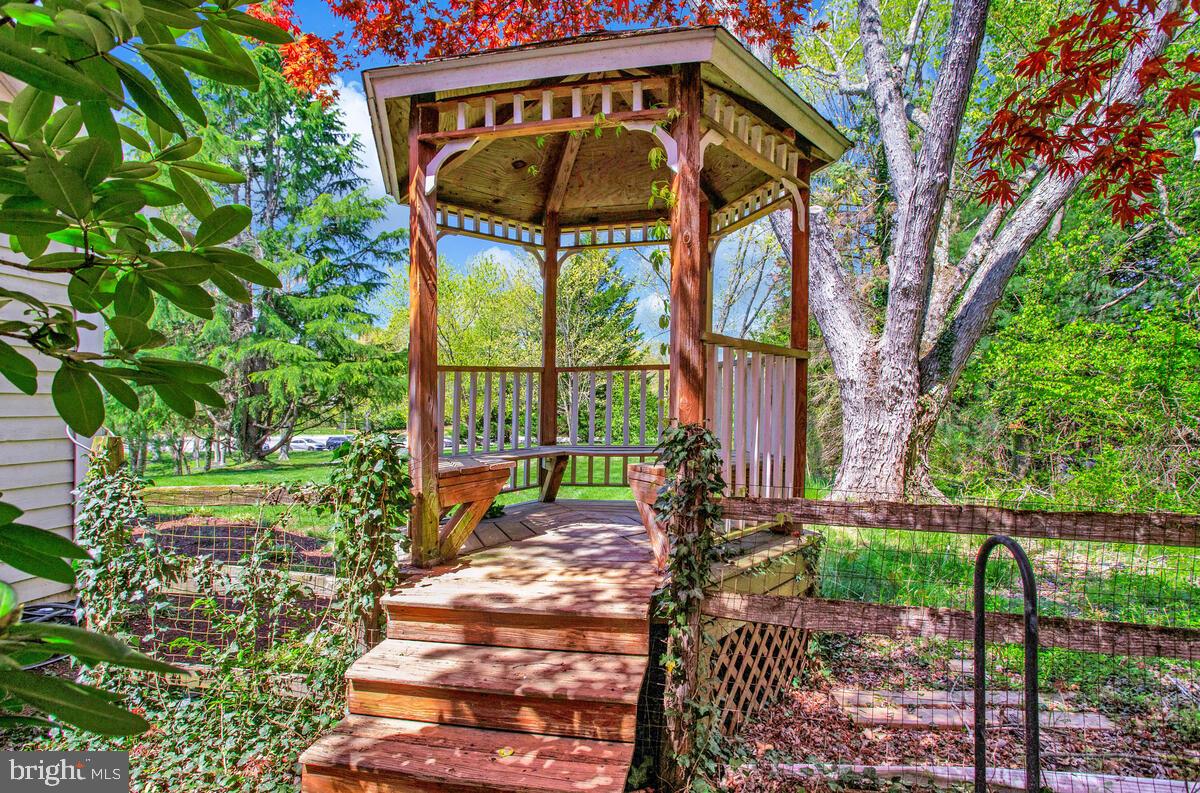 2801 Riva Road Annapolis, MD 21401 - Photo 37 of 55 gazebo