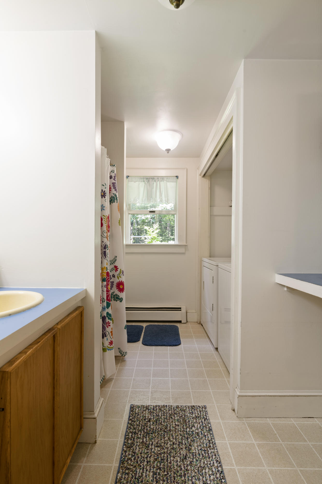 1862 Post Road Wells, ME 04090 - Photo 15 of 39 First floor bathroom with laundry