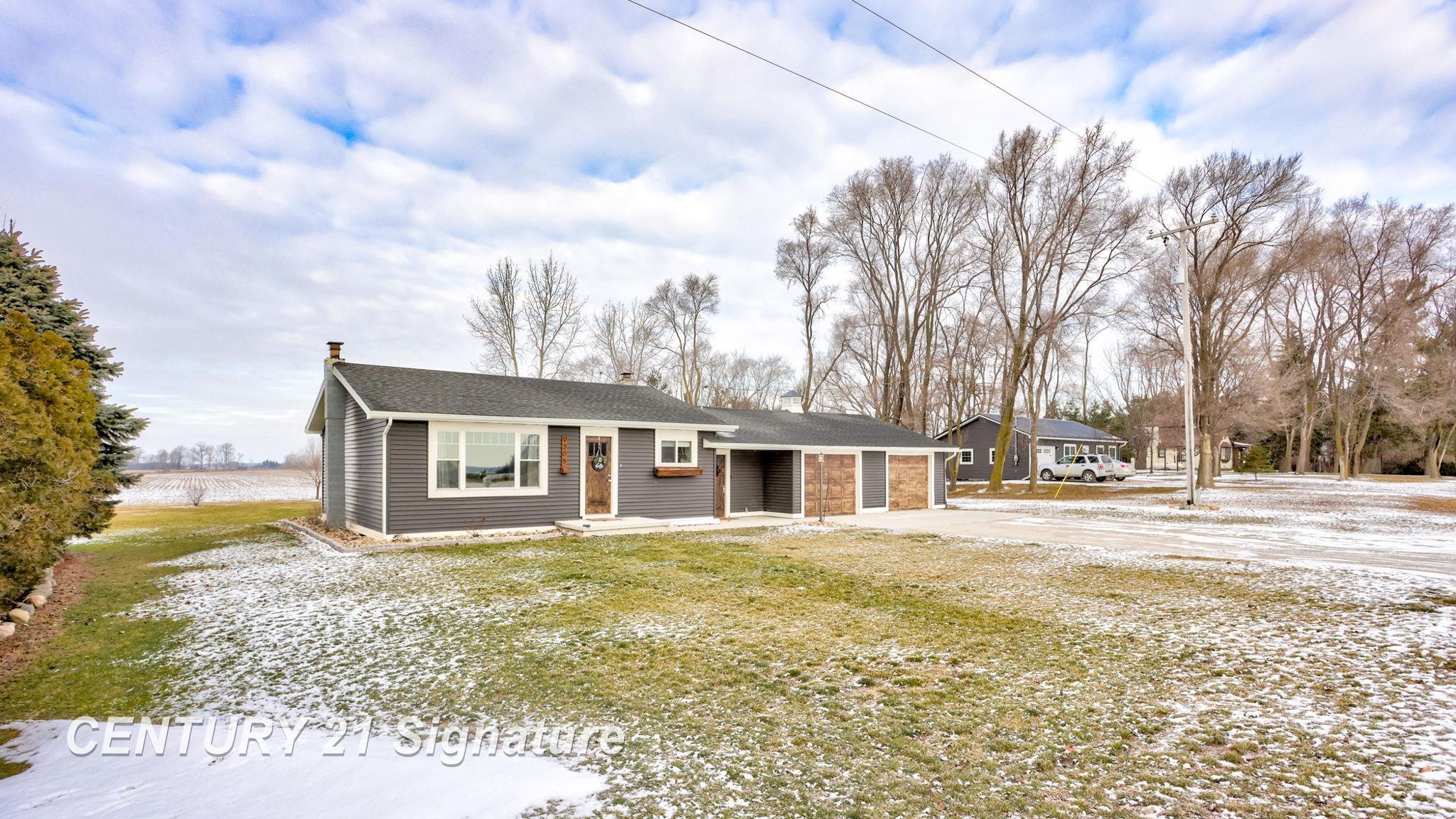9305 North Ransom Road Wheeler, MI 48662 - Photo 3 of 48