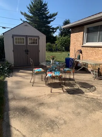 $214,000 | 14600 Cleveland Avenue, Posen, IL 60469