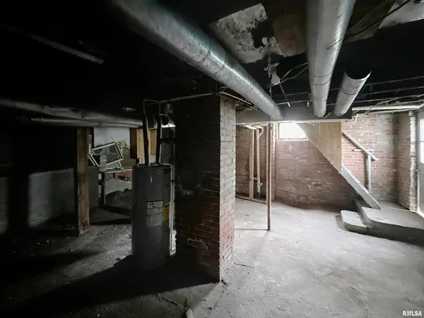 $52,000 | 204 Main Avenue, Matherville, IL 61263