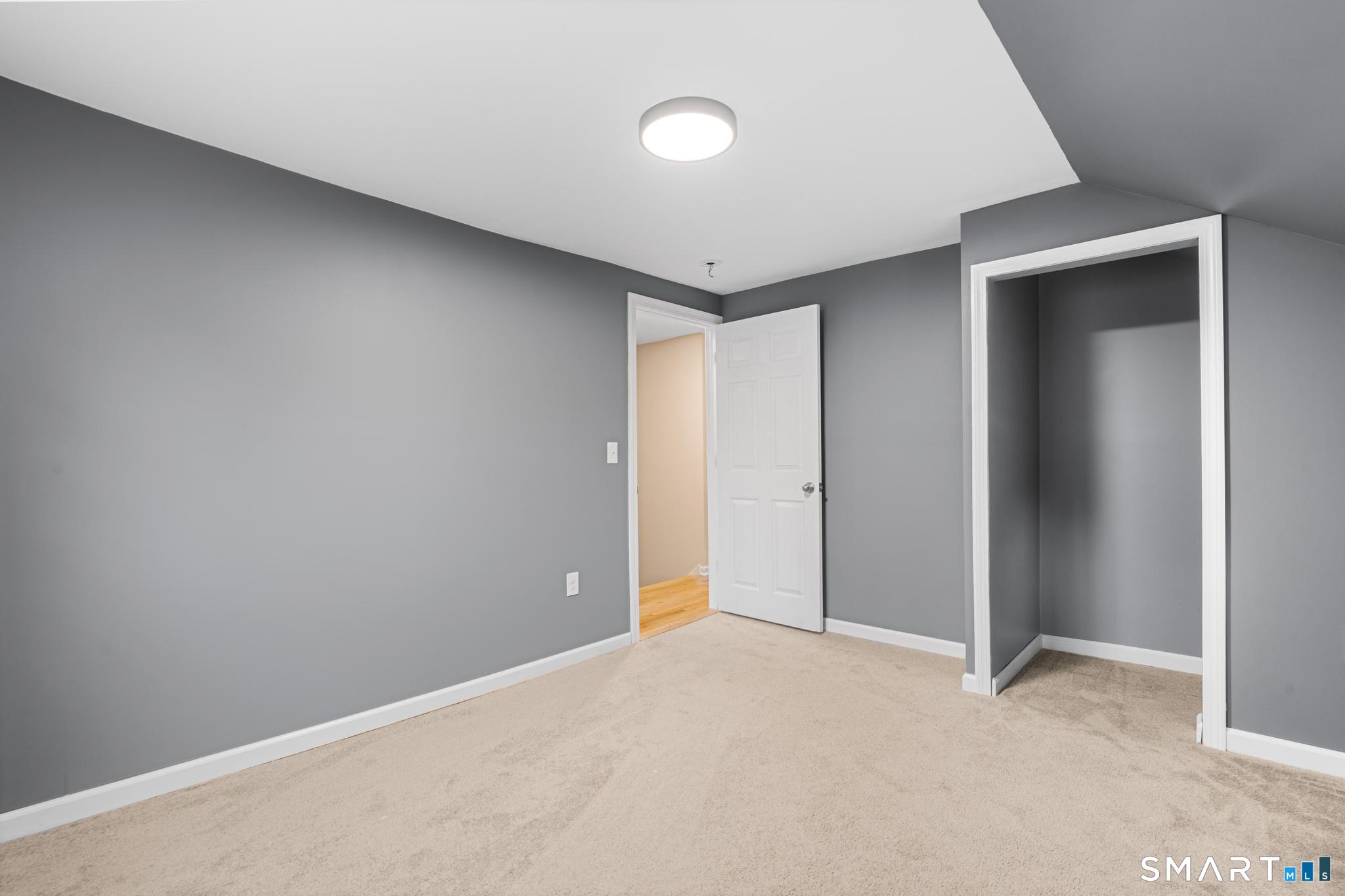 137 High Street Vernon, CT 06066 - Photo 26 of 37
