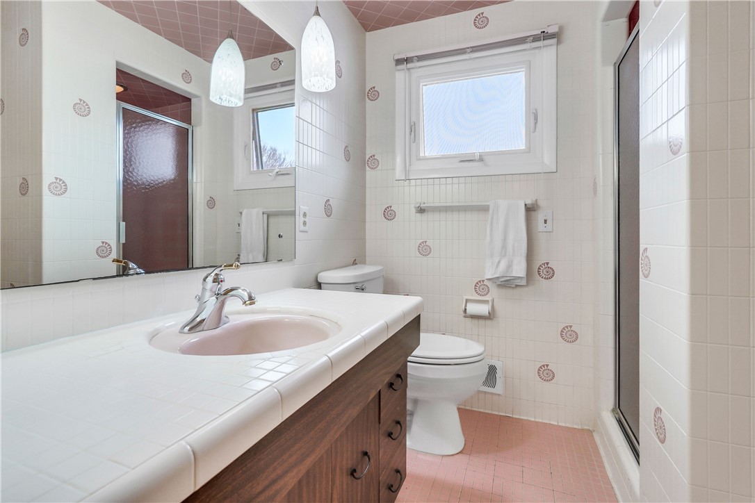 47 Newport Road Irondequoit, NY 14622 - Photo 19 of 50