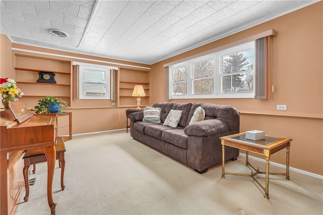 47 Newport Road Irondequoit, NY 14622 - Photo 23 of 50