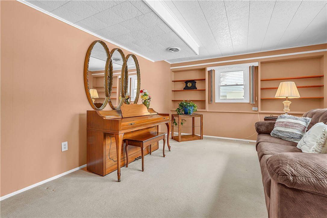47 Newport Road Irondequoit, NY 14622 - Photo 24 of 50