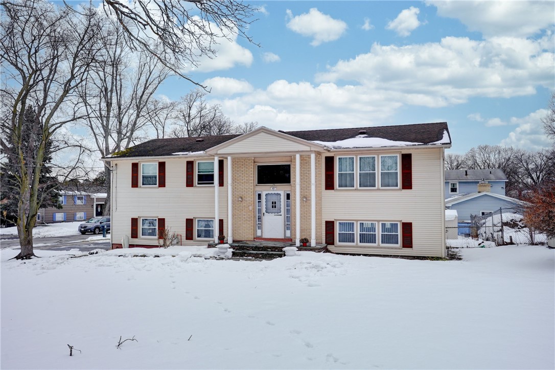 47 Newport Road Irondequoit, NY 14622 - Photo 3 of 50