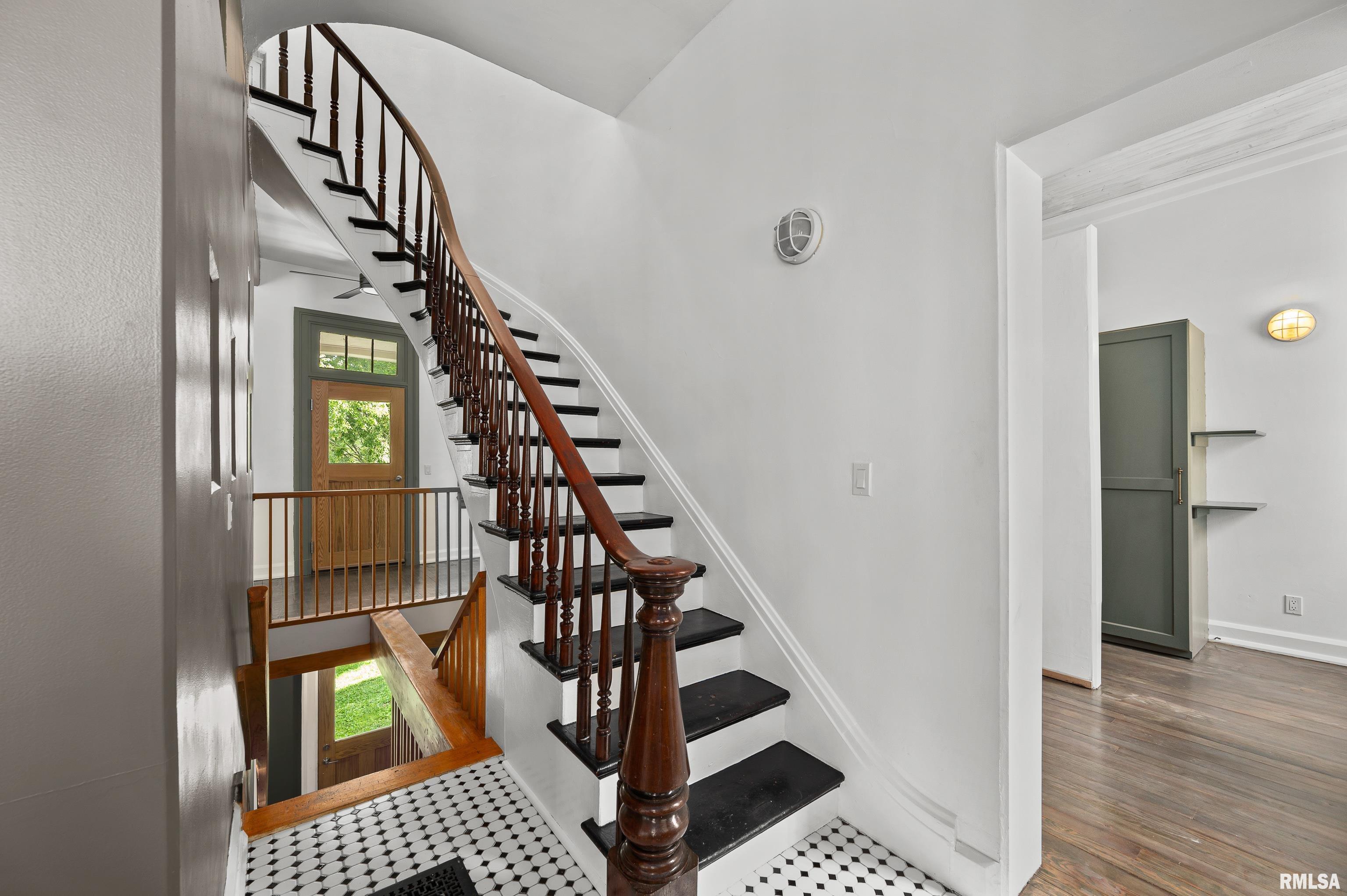 1333 East 10th Street Davenport, IA 52803 - Photo 8 of 20 Gallery Image 8