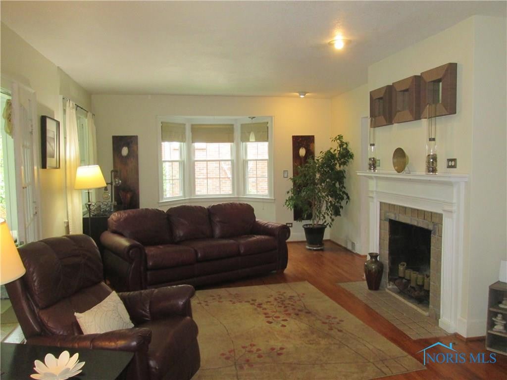 2320 Goddard Road Toledo, OH 43606 - Photo 2 of 12 Gallery Image 2