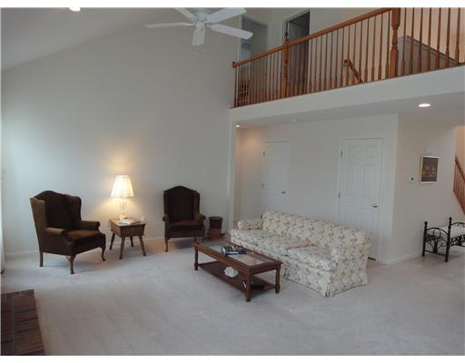 5020 Venice Road Pittsburgh, PA 15209 - Photo 3 of 18 Great Room.