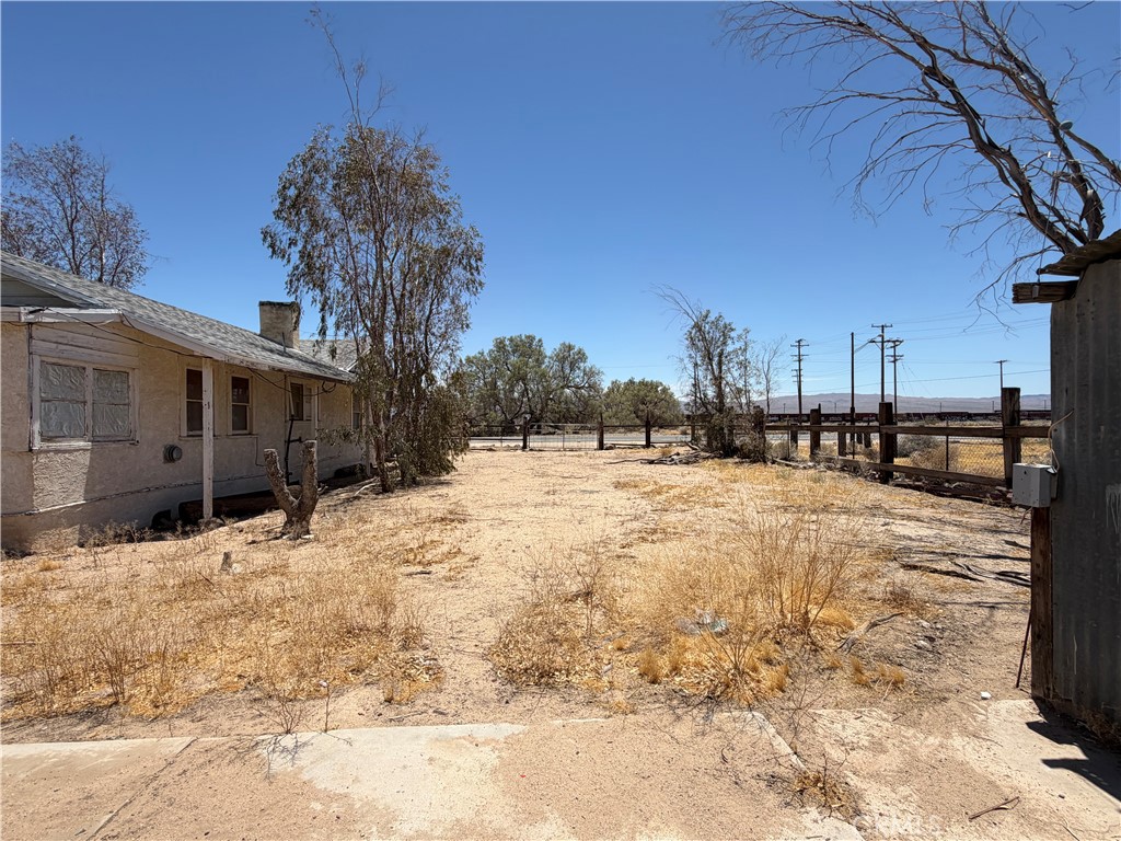 567 West Yermo Road Yermo, CA 92398 - Photo 33 of 38