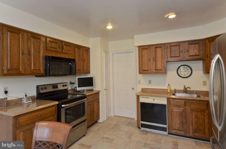4606 4th Road North Arlington, VA 22203 - Photo 12 of 30 Kitchen
