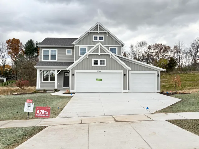$514,900 | 8344 Kettle Oak Drive Southeast, Alto, MI 49302