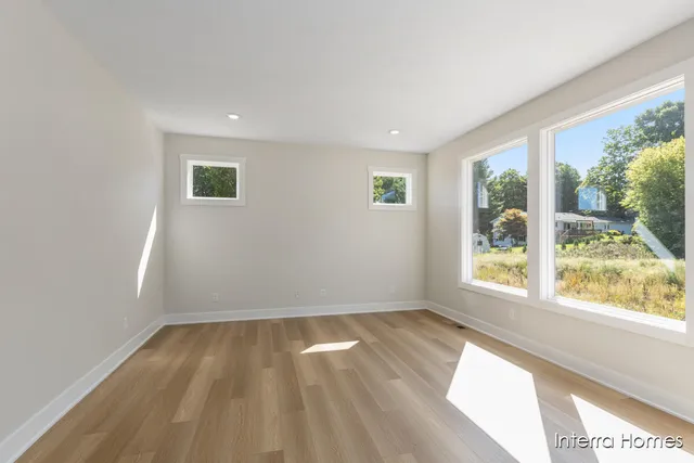 $514,900 | 8344 Kettle Oak Drive Southeast, Alto, MI 49302