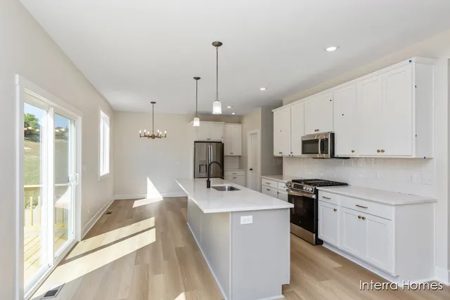 $514,900 | 8344 Kettle Oak Drive Southeast, Alto, MI 49302