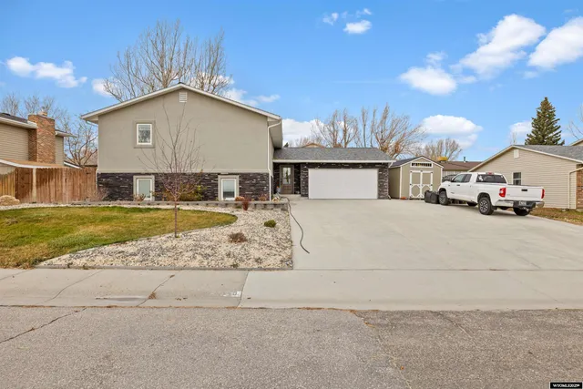 $439,000 | 4440 Oriole Court, Casper, WY 82604