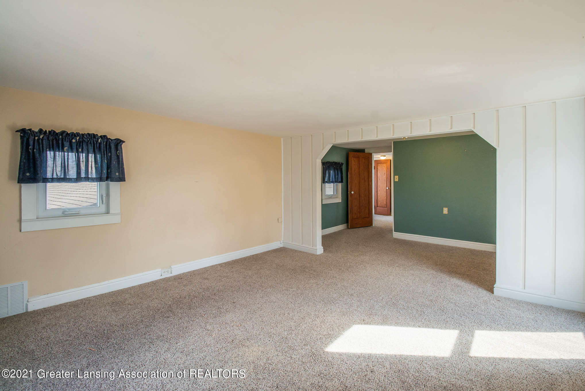 15645 South Lowell Road Lansing, MI 48906 - Photo 22 of 49 IMG_4827