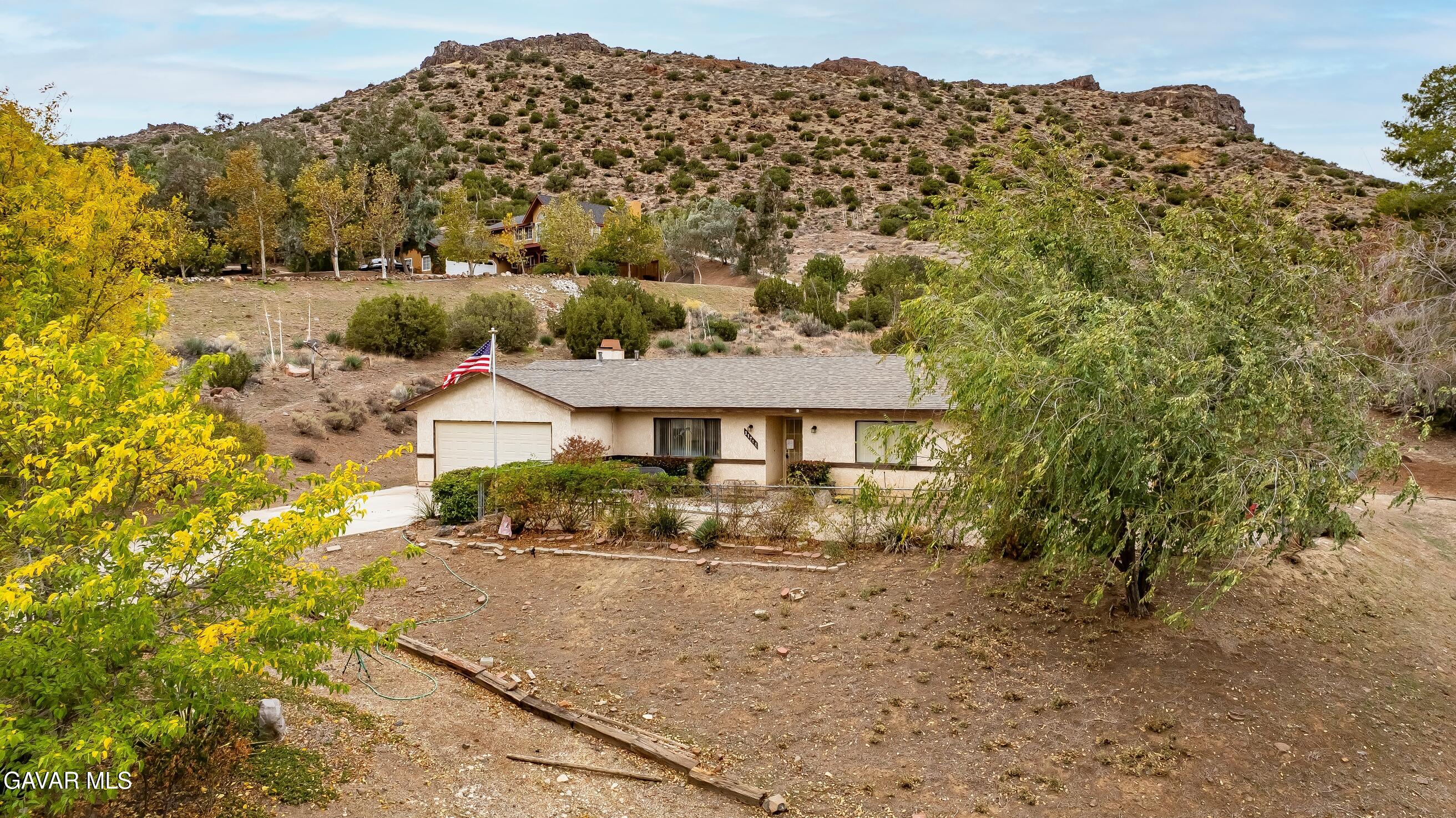 31741 Lake Meadow Road Acton, CA 93510 - Photo 50 of 59 a view of a large building