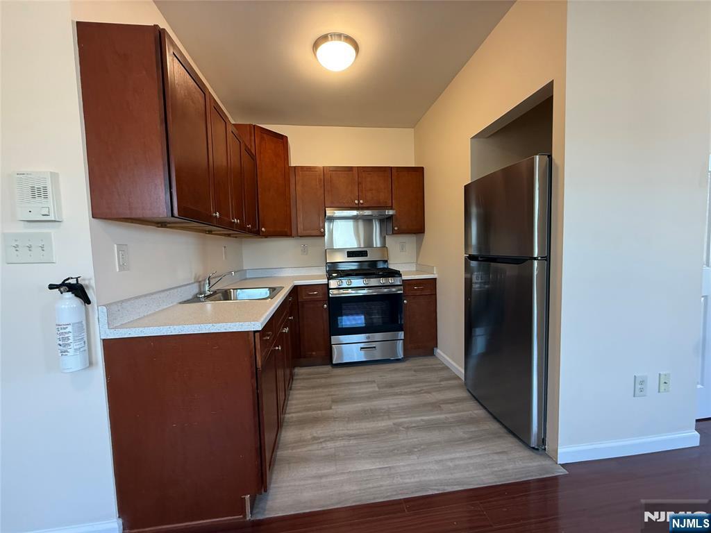 214 Hamilton Avenue, Unit 2 Paterson, NJ 07501 - Photo 8 of 10