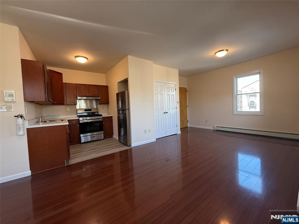 214 Hamilton Avenue, Unit 2 Paterson, NJ 07501 - Photo 9 of 10