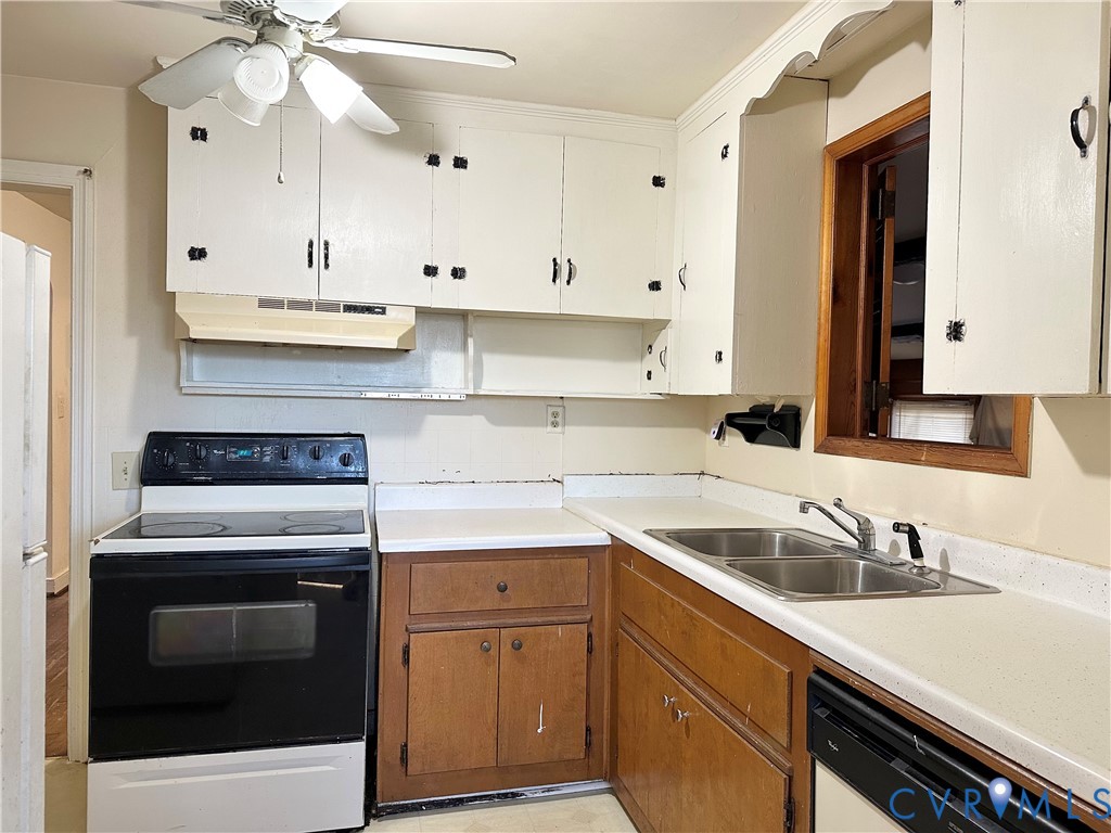 101 Conduit Road Colonial Heights, VA 23834 - Photo 3 of 25 Downstairs Unit