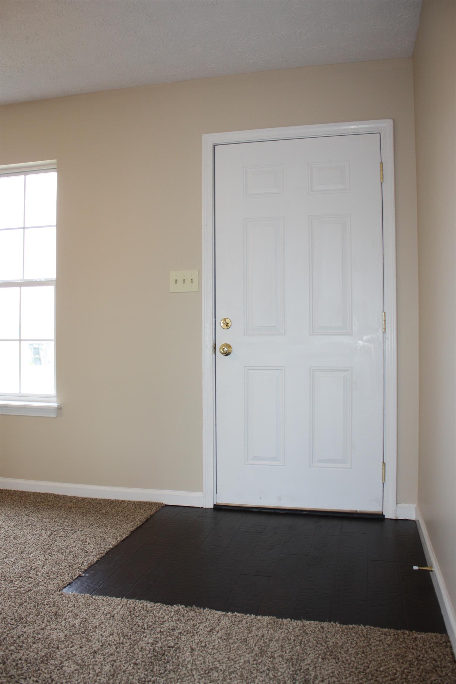 959 State Line Road Oak Grove, KY 42262 - Photo 2 of 10 Front Entry