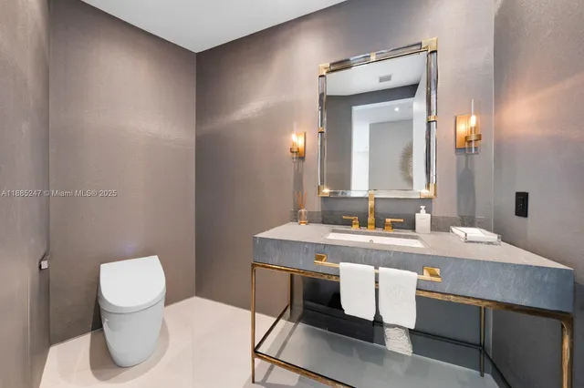 a view of a workspace with kitchen