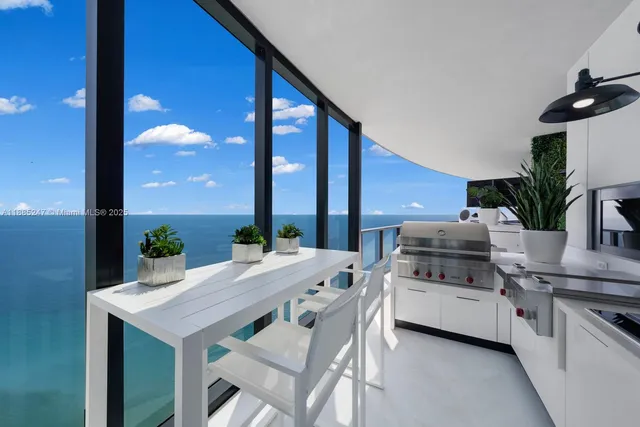 $19,950,000 | 18555 Collins Avenue, Unit 4405, Sunny Isles Beach, FL 33160
