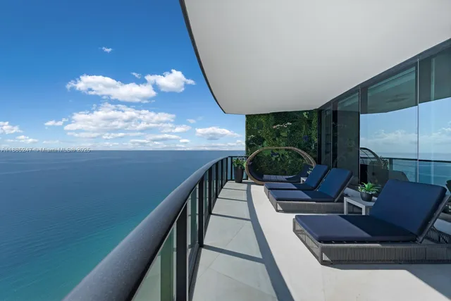 $19,950,000 | 18555 Collins Avenue, Unit 4405, Sunny Isles Beach, FL 33160