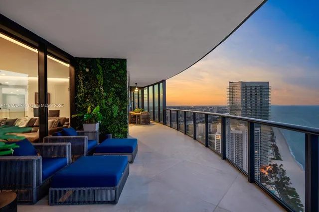 $19,950,000 | 18555 Collins Avenue, Unit 4405, Sunny Isles Beach, FL 33160