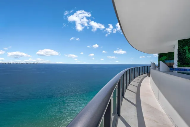 $19,950,000 | 18555 Collins Avenue, Unit 4405, Sunny Isles Beach, FL 33160