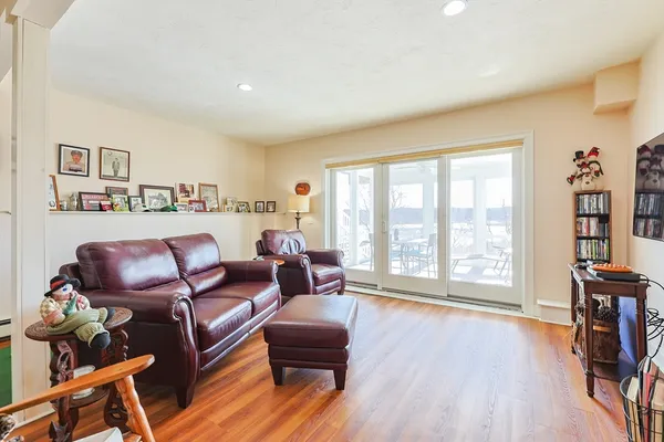 $1,195,000 | 12 Burg Avenue, Sandwich, MA 02563