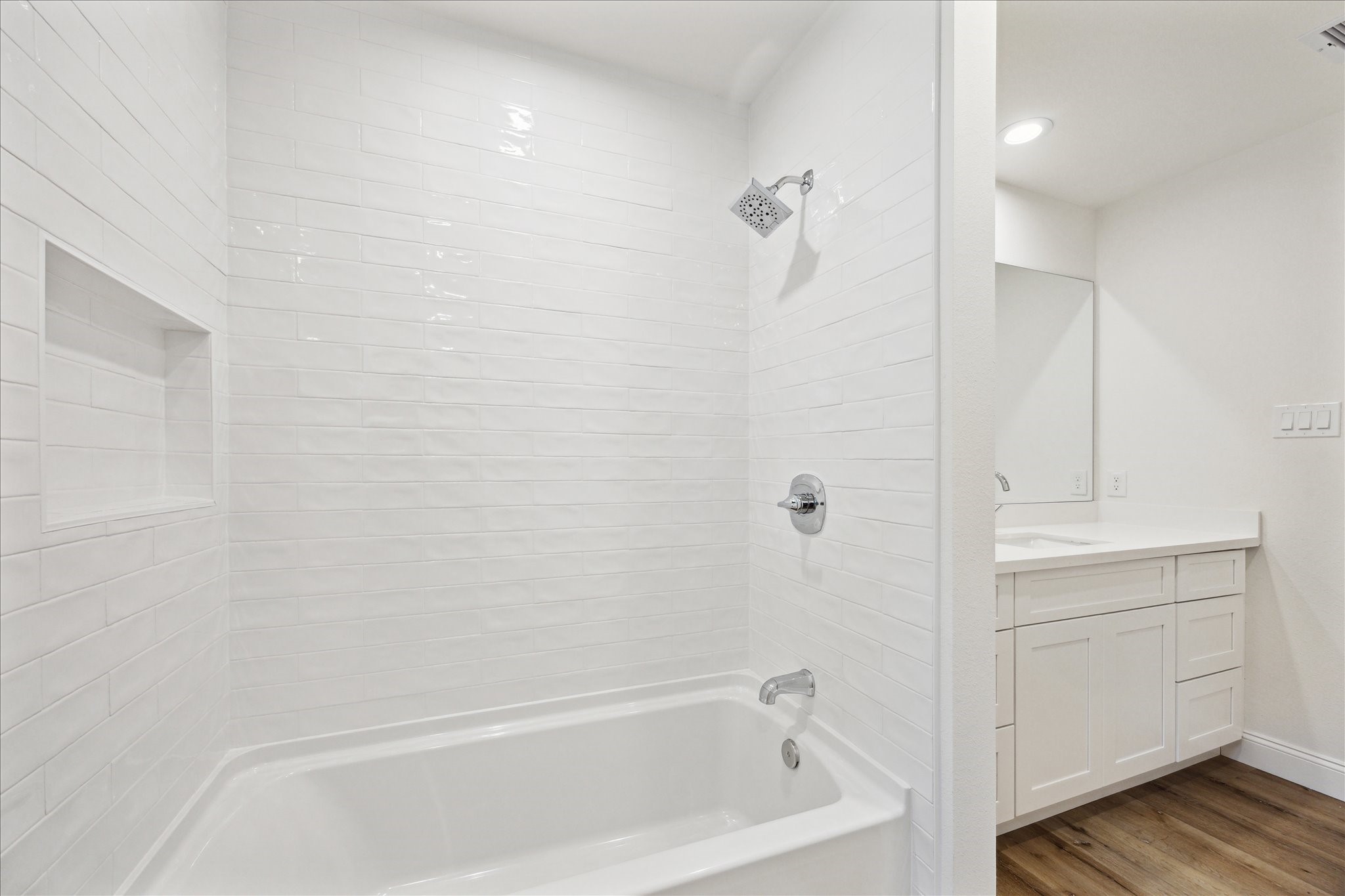 1935 Willow Road Wallis, TX 77485 - Photo 27 of 34 Secondary Bathroom