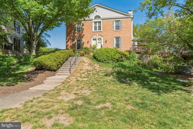 $3,500 | 6156 Wellington Commons Drive, Alexandria, VA 22310