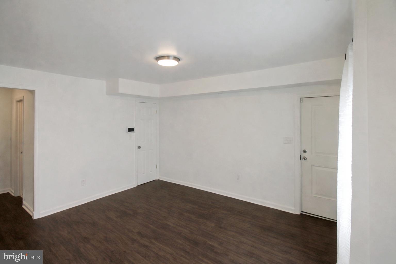 964 Mt Olivet Road Northeast Washington, DC 20002 - Photo 4 of 22 a view of small space with wooden floor